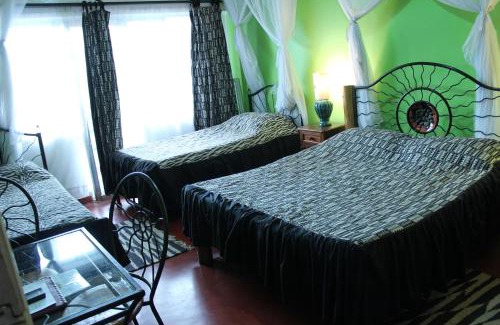 Ngara Bed & Breakfast | Khweza Bed and Breakfast