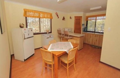 Guilderton House | KIA KAMENA, relax where the river meets the ocean