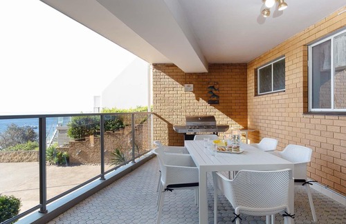 Nelson Bay Apartment | Kiah 8, 53 Victoria Parade - Stunning water views, Wifi & Air Con