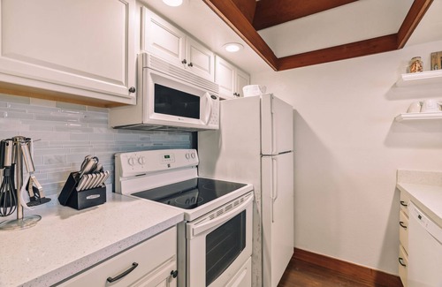 Poipu Condo | Kiahuna Plantation Renovated 1br, Private Lanai, AC 411
