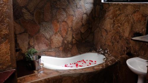 Lusaka Province Cabin | Kiambi Safaris Lodge