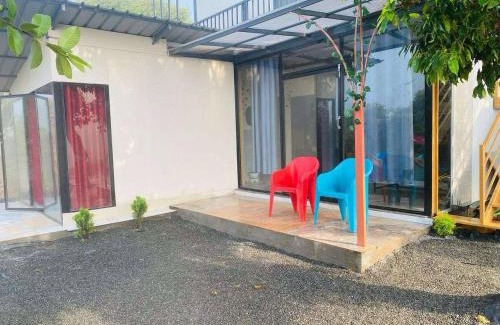Pirmed House | Kians Home Glass Villa