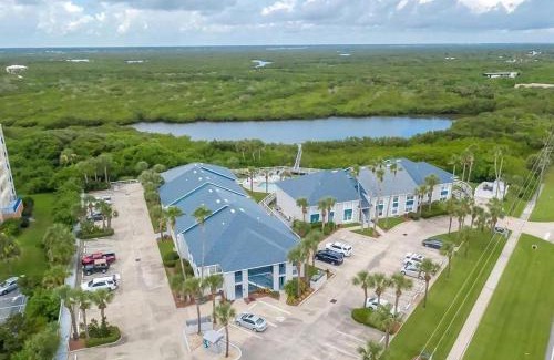 New Smyrna Beach Apartment | Kiawah Bay 107 - 2 Bedroom 2 Bath Steps To The River And Ocean!