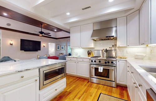 West Beach Cottage | Kiawah Exclusives | 1063 Sparrow Pond Cottage