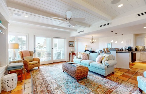 West Beach Villa | Kiawah Exclusives | 1111 Duneside Oceanfront