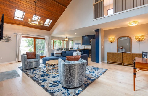 Vanderhorst Plantation House | Kiawah Home- Includes Bikes/14 min walk to Beach. 4 Bedrooms - 7 beds/2.5 Bath