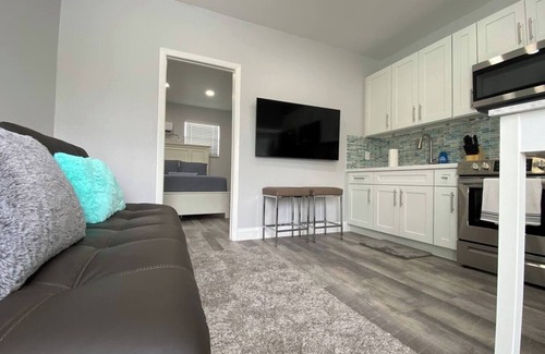 Hollywood Apartment | Kick back and relax in this calm, stylish space