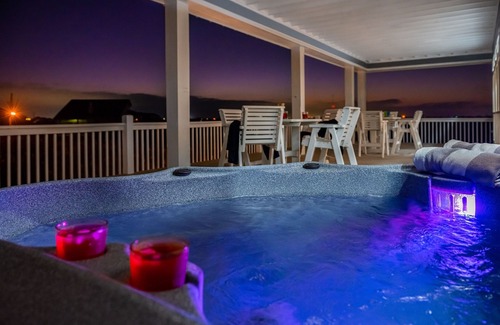 Crystal Beach House | Kids Playset Gated Yard for Dogs HotTub Firepit
