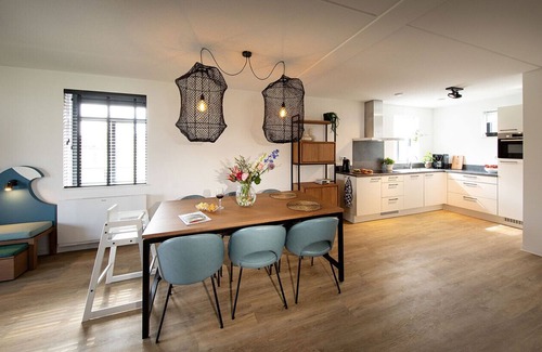 Thorn Villa | Kids Special 6p - Three Bedroom Villa, Sleeps 6