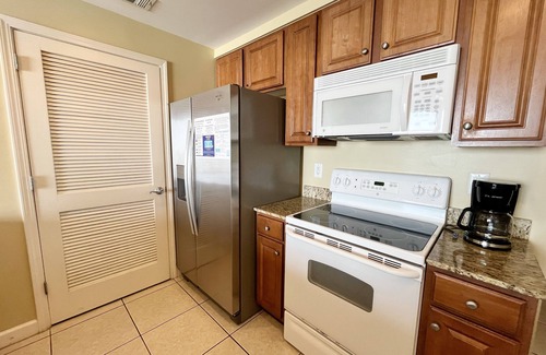West Panama City Beach Condo | Kids Water Park | Family-Friendly | Beachfront | Free Wifi | Beach Service*