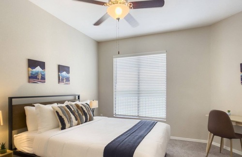 Kierland Apartment | Kierland Commons Cozysuites Next to Golf Course!