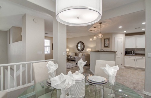 Kierland Condo | Kierland Commons Fine Dining, Shopping, Hiking, Heated Pool, Spa & Fitness Room, Garage + FREE GOLF!