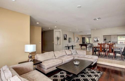 Paradise Valley Village House | Kierland Villa · North Scottsdale Home w/Pool~Walk to Kierland Area