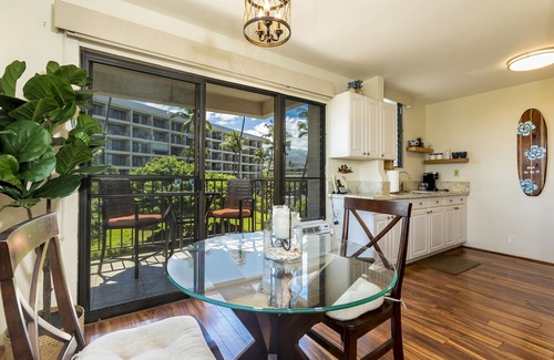 Kihei Condo | Kihei Akahi #C-520 Tastefully Updated, Corner Studio on 5th Floor, A/C