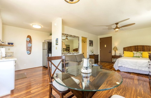 Kihei Condo | Kihei Akahi #C-520 Tastefully Updated, Corner Studio on 5th Floor, A/C
