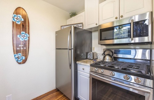 Kihei Condo | Kihei Akahi #C-520 Tastefully Updated, Corner Studio on 5th Floor, A/C