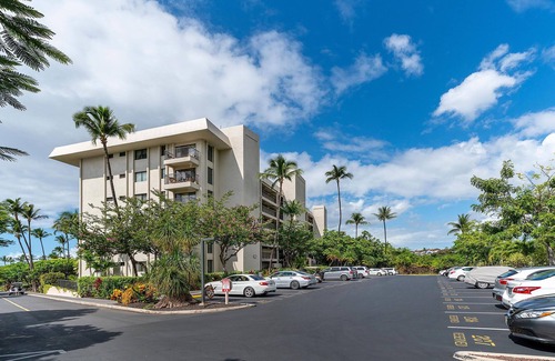Kihei Condo | Kihei Akahi D-515: Newly Renovated Ocean View, No Carpet, 3 Zone Split AC, Wi-Fi