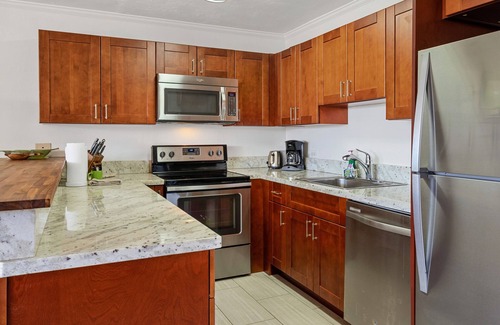 Kihei Condo | Kihei Alii Kai D104 - Private Large 1 bedroom close to the Beach and Restaurants