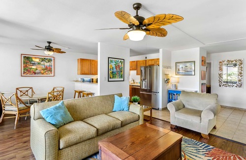 Kihei Condo | Kihei Holiday 215 - a Charming 2BR, 1BA Condo with AC, Ocean View, and More!