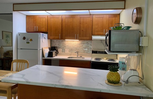 Kihei Condo | Kihei Kai Nani #133- , Kam II Beach, large pool, king bed, 150 -200 per nt