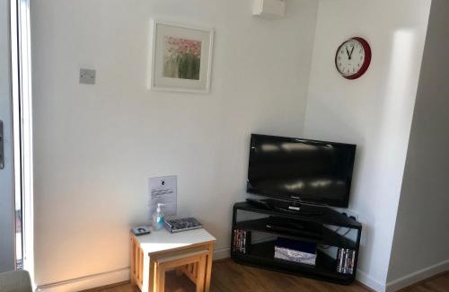 Quintrell Downs Apartment | Kiki’s Corner