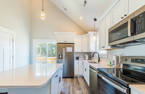 Harbinger House | KIL9100 Kilmarlic Player Cottage. Golf Resort, Community Pool & Fitness