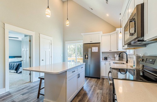 Harbinger House | KIL9100 Kilmarlic Player Cottage. Golf Resort, Community Pool & Fitness