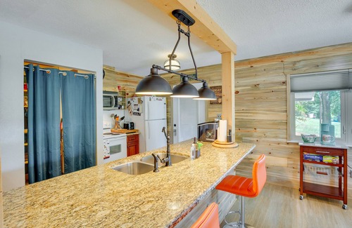 Kilgore Cottage | Kilgore Lakefront Home w/Private Dock & Pier!