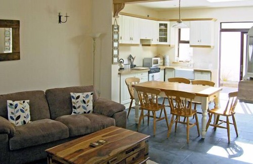 Kilkee Cottage | KILKEE COTTAGE, family friendly in Kilkee, County Clare