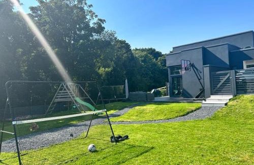 Aghadoe House | Killarney modern family cottage
