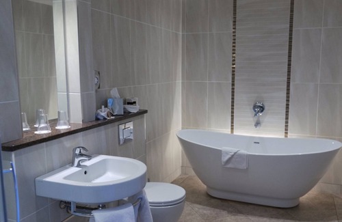 Killyhevlin Hotel | Killyhevlin Lakeside Hotel & Lodges