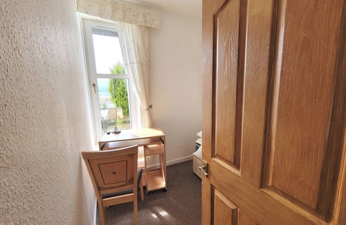 Kilmun Apartment | Kilmun Retreat: 2-bed Riverside Peace and Nature