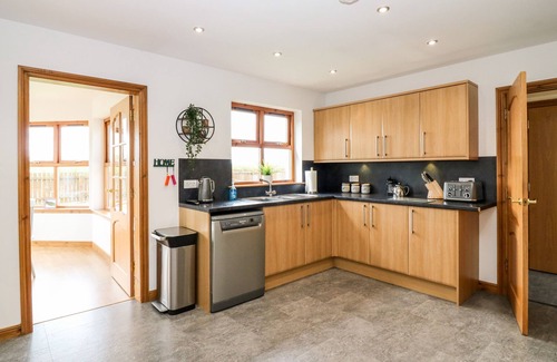 Ellon Cottage | KILNARY COTTAGE, country holiday cottage, with open fire in Pitmedden