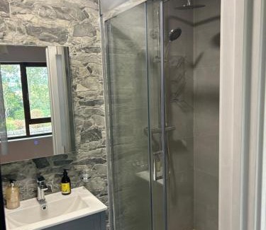 Aughrim Apartment | Kilpipe Snug
