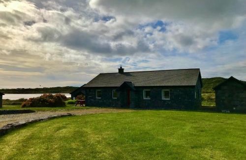 Ballyconneely House | Kilronan Cottage