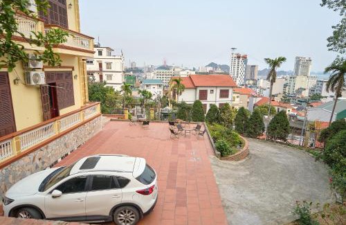 Bai Chay Hotel | Kim's Family Hotel