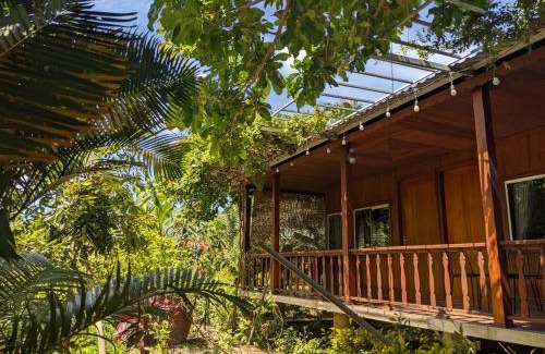 Con Son House | Kim's Garden