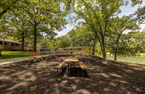 Kimberling City Apartment | Kimberling Cove M10