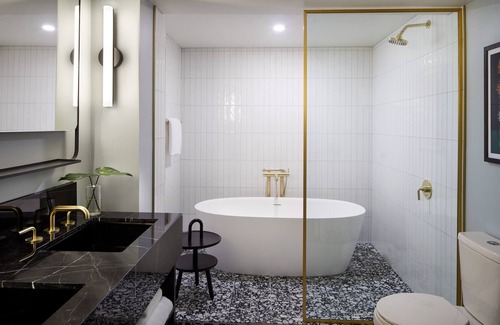 Fisherman's Wharf Hotel | Kimpton Alton Fisherman's Wharf by IHG