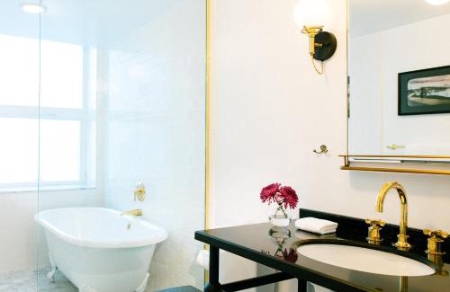 Downtown Seattle Hotel | Kimpton Palladian Hotel by IHG