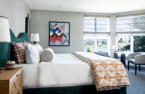 Downtown Portland Hotel | Kimpton Riverplace Hotel by IHG