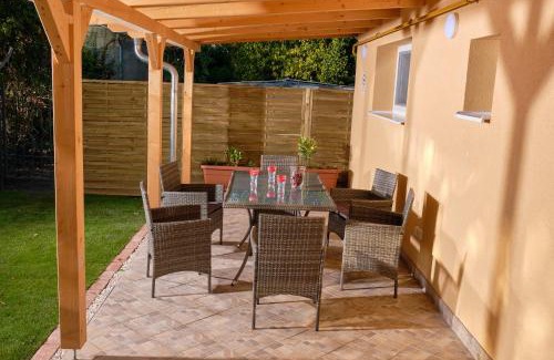 Rackeve Apartment | Kincses Sziget Apartman