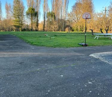 Arnage House | Kindia au Mans Maison 7pers, 3km circuit des 24H