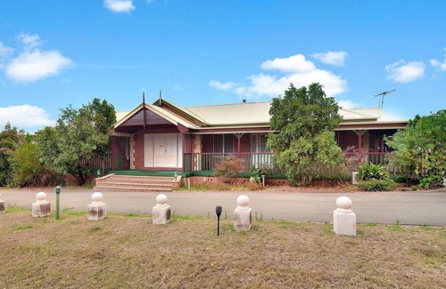 Pokolbin Apartment | King 2 - close proximity to Bimbadgen and Hope Estate concerts