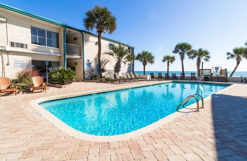 Litchfield by the Sea Apartment | King Bed 3rd Floor Resort View King Room