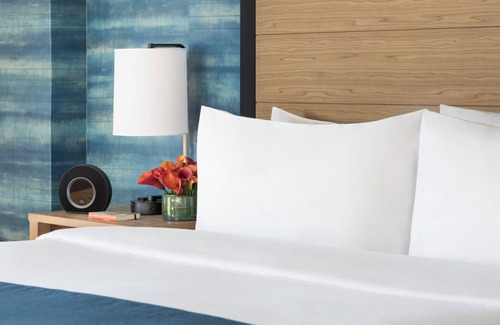 Fisherman's Wharf Hotel | King by the Bay, Caza, Partial Views, Closet to Chinatown, Pets Allowed