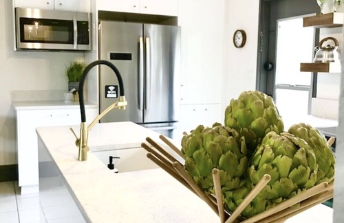 Winter Park Condo | ☀️ King Condo w/Sunroom, Lakeside Pool and Waterfront Park