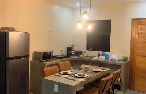 Puerto Viejo de Talamanca Villa | King Size Bed Family Apartment Full Kitchen Pool Side Near Beach - 102