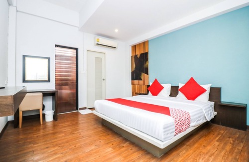 Racha Thewa Hotel | King One Suvarnabhumi