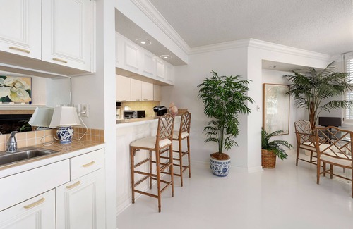 Saint Simons Island Condo | King & Prince 3 bedroom oceanfront with pool!